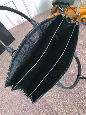 BRIEFCASE 40 IN BLACK GRAINED CALFSKIN