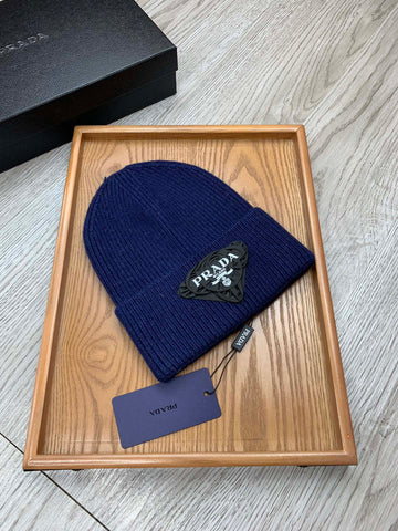 BEANIE HAT IN NAVY BLUE WOOL 431359
