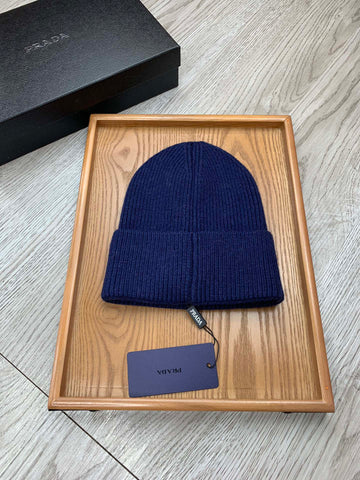 BEANIE HAT IN NAVY BLUE WOOL 431359