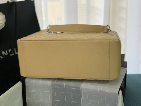 CHANEL 25S MEDALLION TOTE 33 CM IN BEIGE CAVIAR WITH SILVER HARDWARE