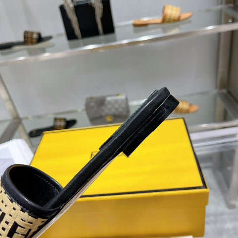 FF Women Raffia Sandal Black Beige