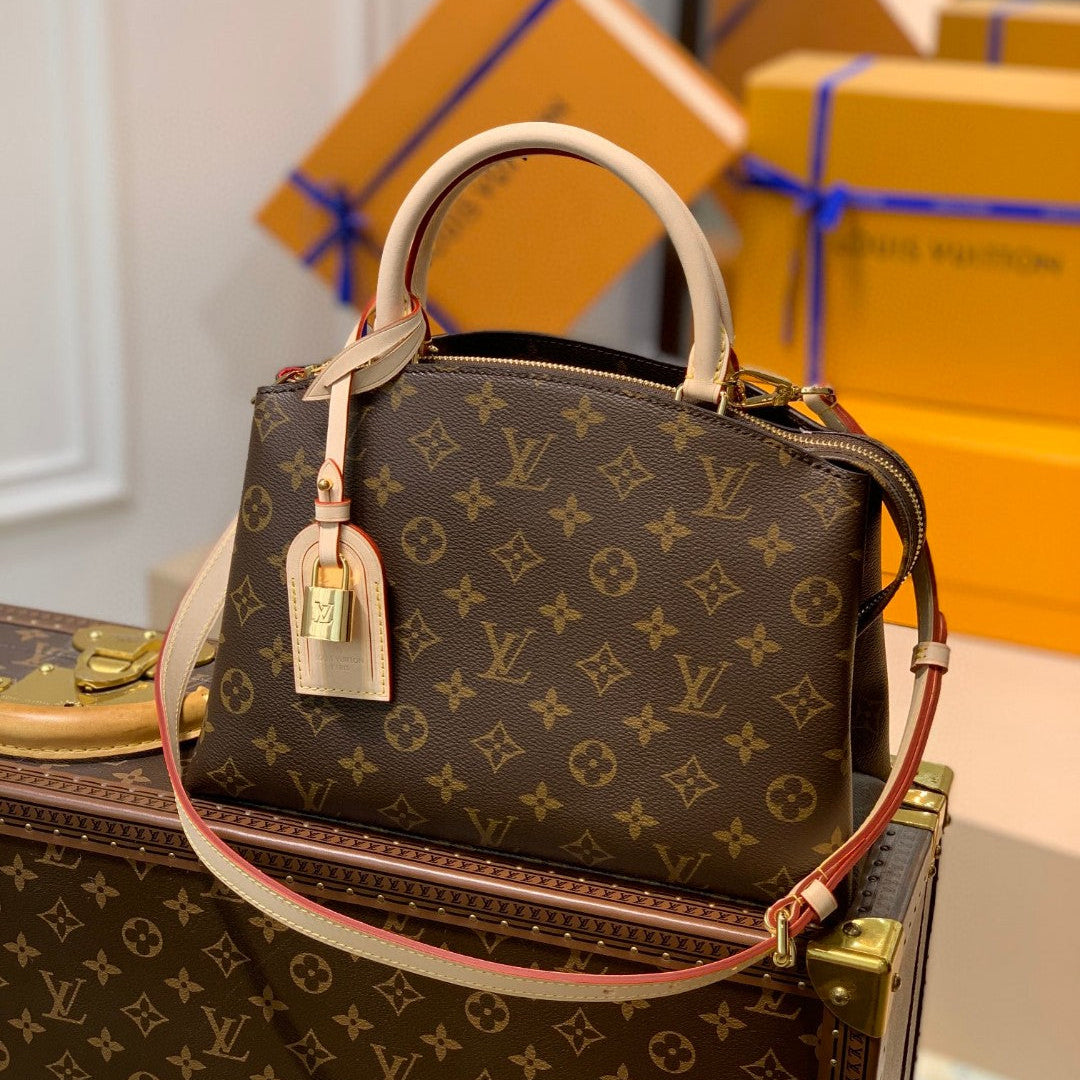 PETIS PALAIS 29 BROWN MONOGRAM CANVAS