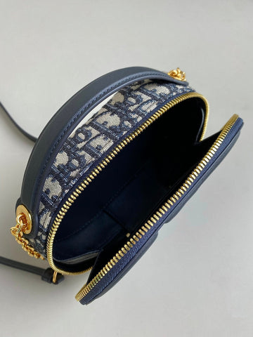 SIGNATURE 18 OVAL BAG IN BLUE OBLIQUE JACQUARD