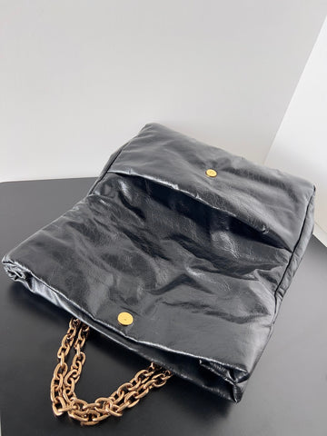 MONACO MEDIUM BAG 32 IN BLACK ARENA CALFSKIN GOLD HARDWARE