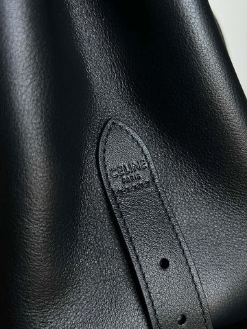 TRIOMPHE 37 BLACK SOFT CALFSKIN HANDBAG