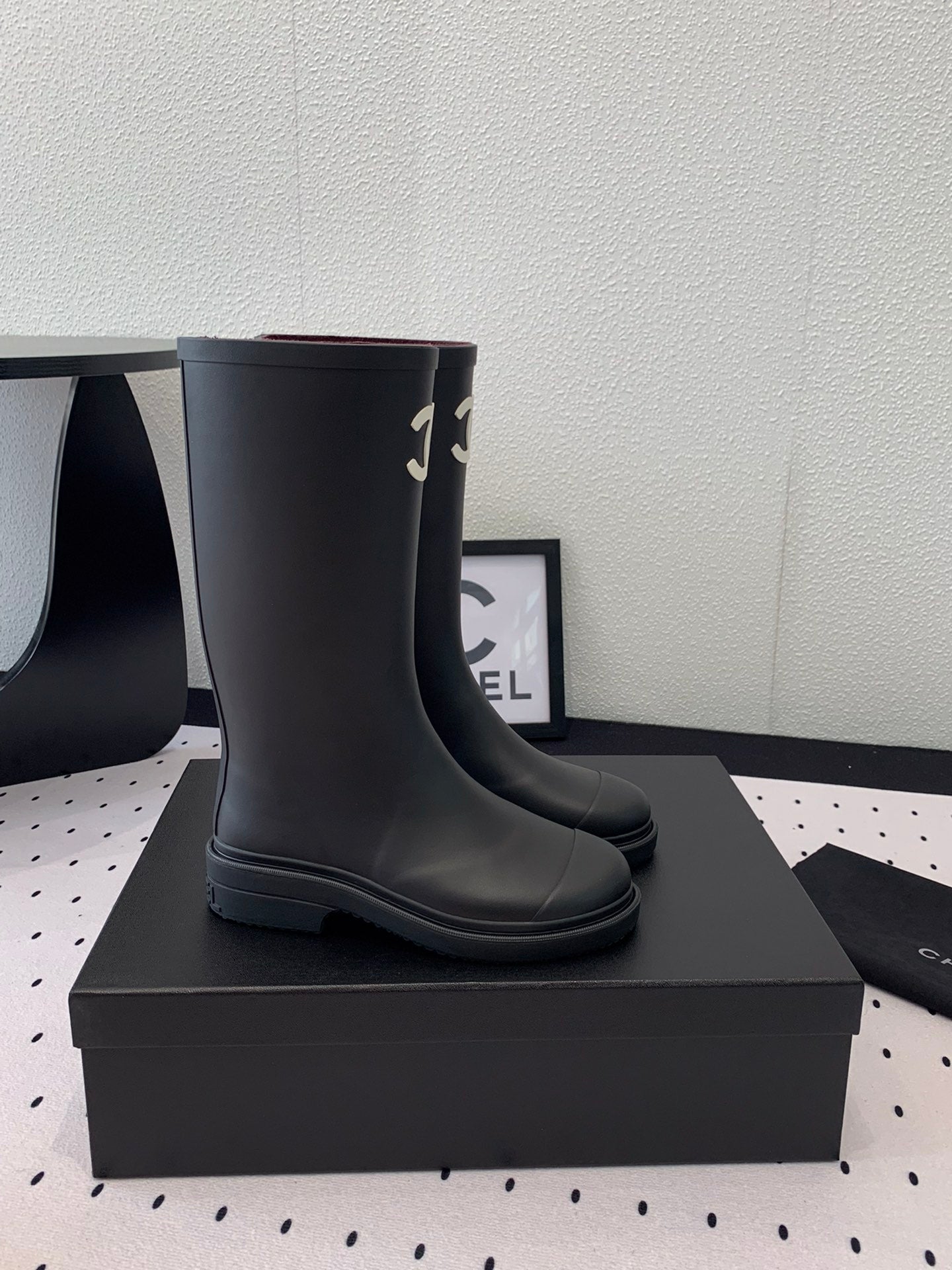 cc rainboot chanel black coler