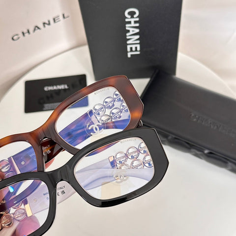 SQUARE SUNGLASSES 5542 IN ACETATE