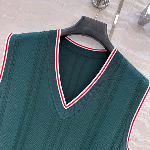 GUCCI V-NECK SLEEVELESS KNIT TOP IN DEEP SEA GREEN