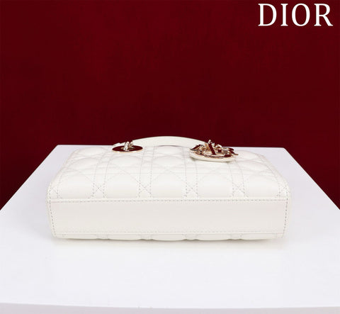 SMALL LADY D-JOY 22 WHITE LAMBSKIN GOLD HARDWARE