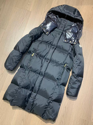 HOODED LONG PUFFER JACKET IN BLACK