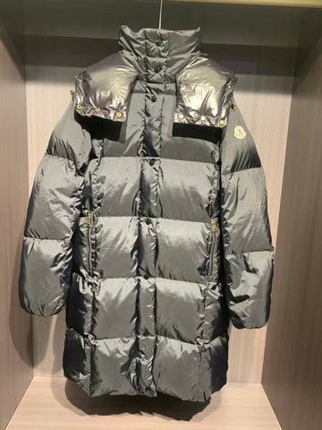 HOODED LONG PUFFER JACKET IN BLACK