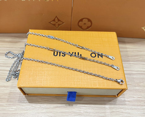 LV KEY PENDANT