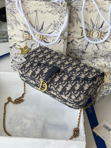 DIOR 25S MEDIUM SADDLE POUCH WITH CHAIN 21 IN BLUE DIOR OBLIQUE JACQUARD CANVAS