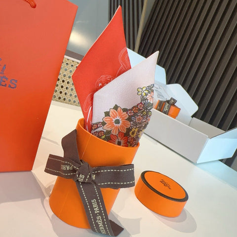 HERMES 25S SILK NECKERCHIEF 86 IN SILK 714378