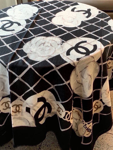 HERMES 25S SCARF 200 IN SILK 724721