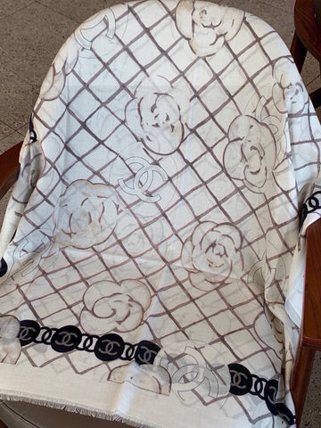 HERMES 25S SCARF 200 IN SILK 724722