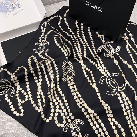 CHANEL 25S SCARF 90 IN SILK 735866