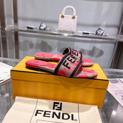 FF Women Signature Slides Dark Pink Gray Canvas Slide