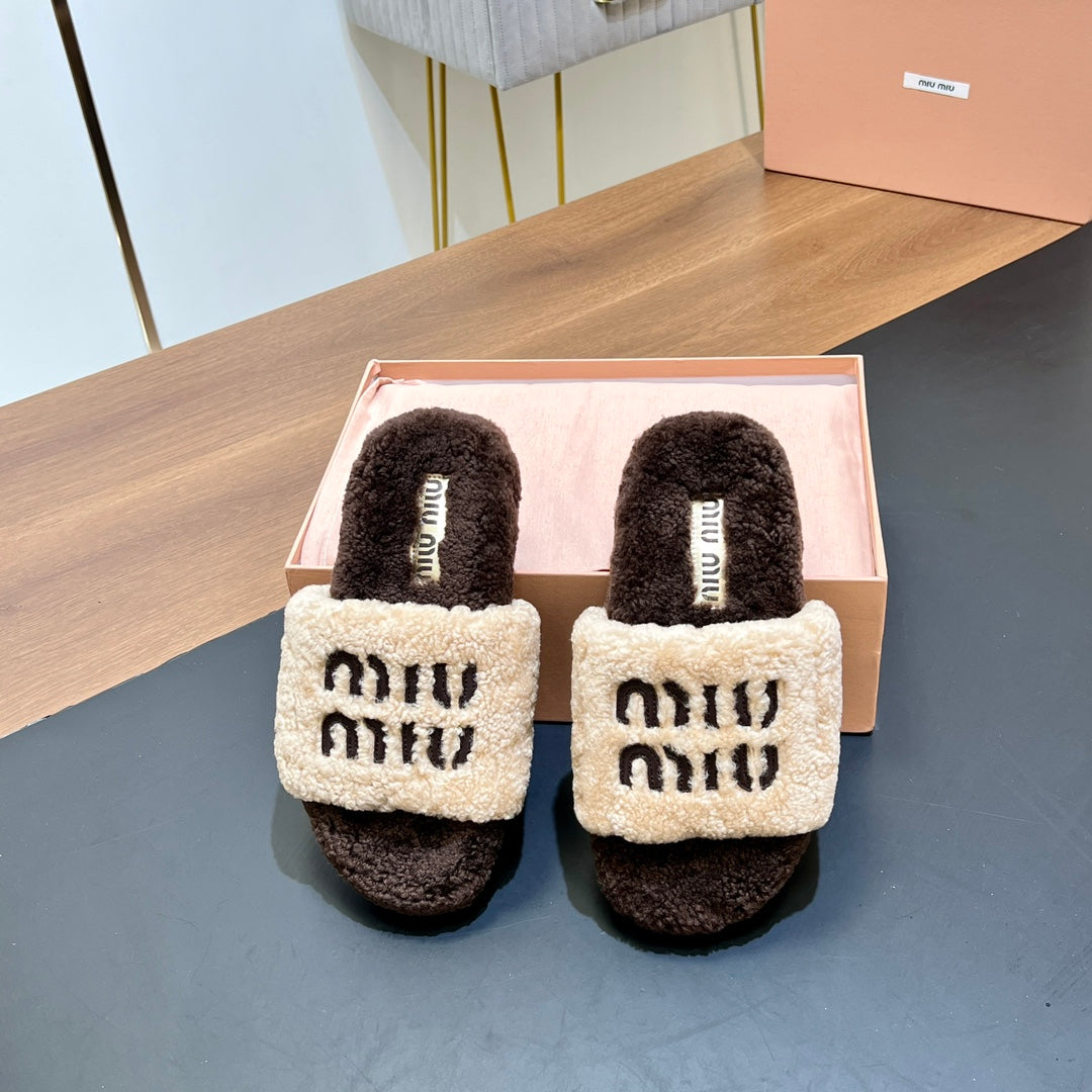WOOL SLIPPER BEIGE AND CHOCOLATE