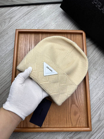BEANIE HAT IN BISQUE BEIGE WOOL AND RABBIT FUR 436397