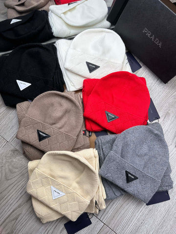 SET SCARF AND HAT IN CHERRY RED WOOL AND RABBIT FUR 397409