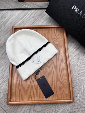 BEANIE HAT IN WHITE WOOL 349649