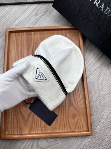 BEANIE HAT IN WHITE WOOL 349649