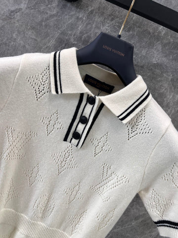 LV 25 White Monogram Wool