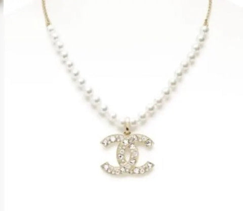 25P PEARL NECKLACE IN LIGHT GOLD STAR & HEART DOUBLE C PENDANT