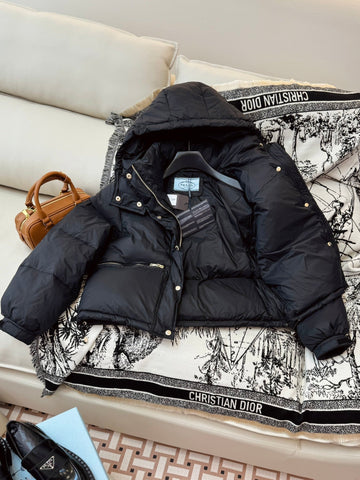PRADA PUFFER JACKET STYLE 40