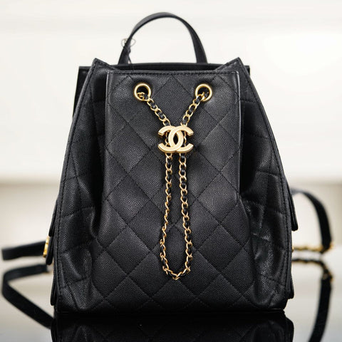 CHANEL 25S GRABRIELLE 23 CM IN BLACK LAMBSKIN WITH GOLD HARDWARE