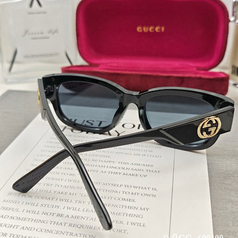 EMBOSSED LOGO OVAL FRAME SUNGLASSES 69100 IN ACETATE