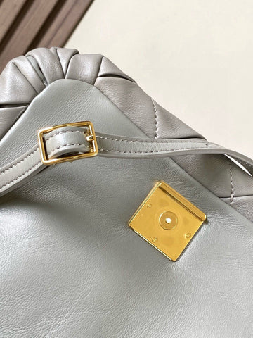 LOEWE 25S PUFFER GOYA BAG 23 IN LIGHT GRAY NAPPA LAMBSKIN