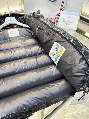 MONCLER 25S JACKET IN BLACK 030