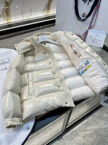 MONCLER 25S JACKET IN WHITE 026