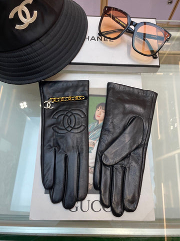 GLOVES IN BLACK LAMBSKIN GOLD HARDWARE 463837