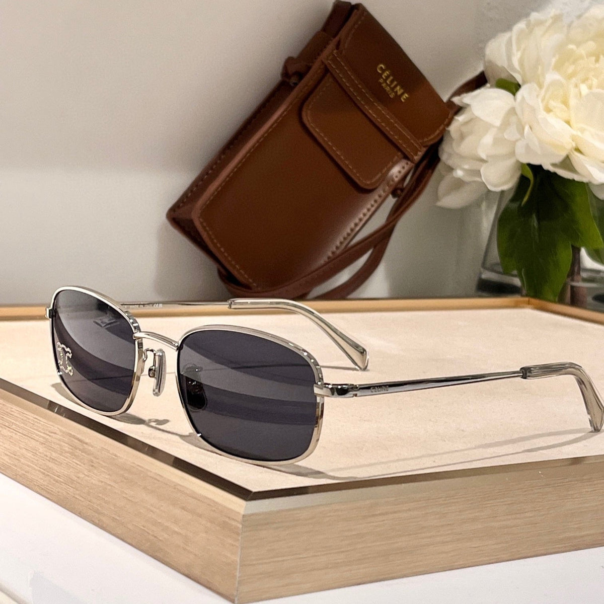 TRIOMPHE RHINESTONE SUNGLASS CL40285U IN METAL WITH CRYSTALS