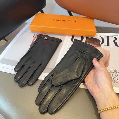 LV GLOVES IN BLACK LAMBSKIN 466818
