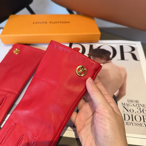 LV GLOVES IN CHERRY RED LAMBSKIN 463909