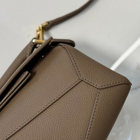 LOEWE 25S PUZZLE EDGE BAG 18 IN WALNUT BROWN CALFSKIN GOLD HARDWARE