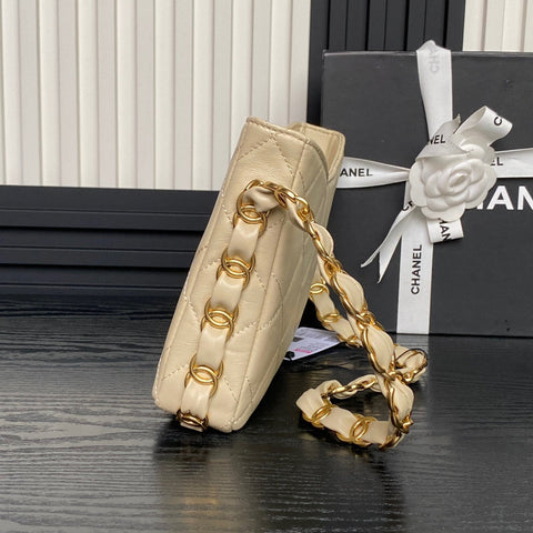 HOBO BAG 24 IN BEIGE CALFSKIN GOLD DOUBLE C THICK CHAIN