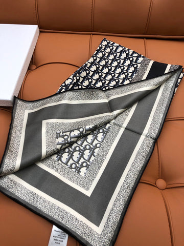 DIOR SCARF 90 IN SILK 704592