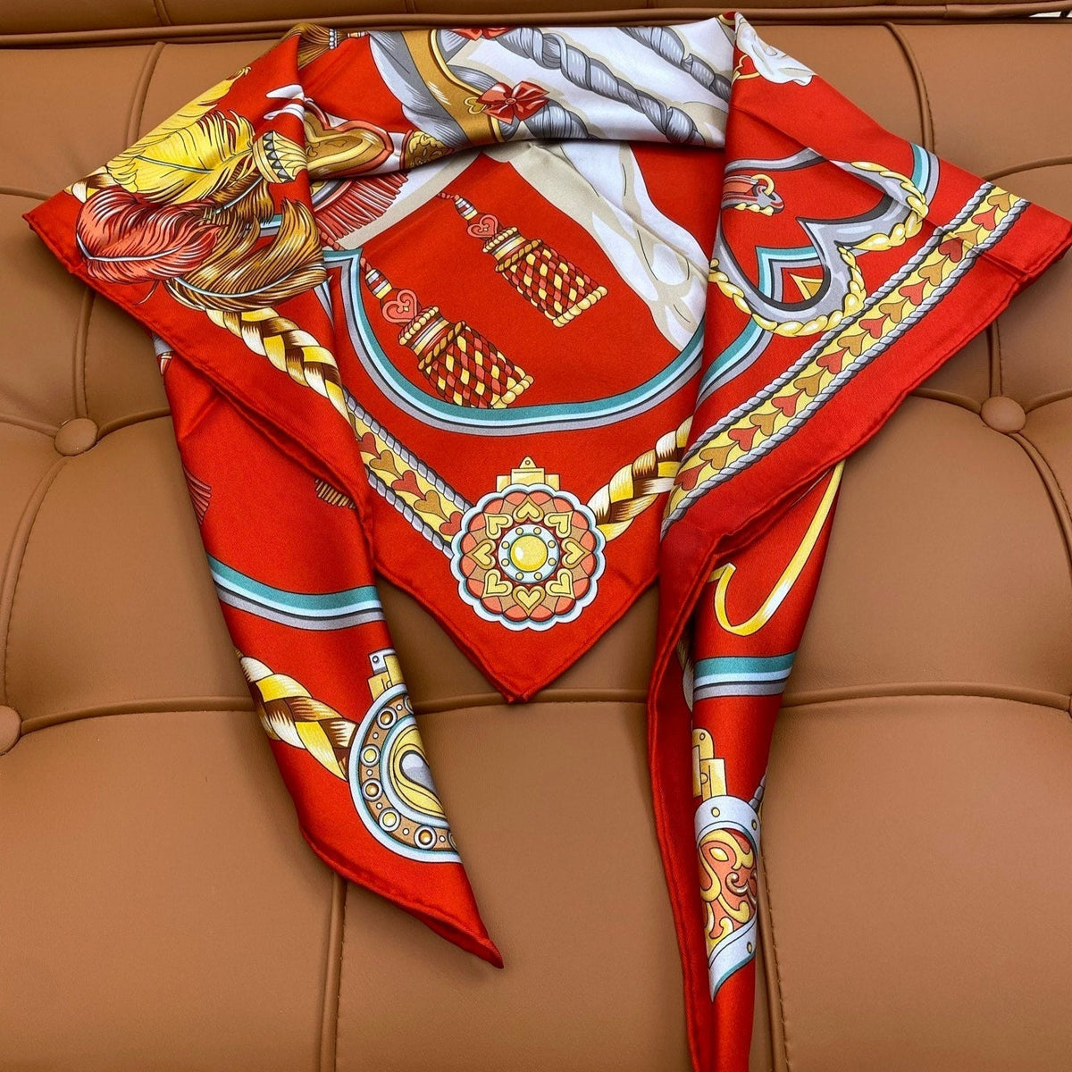 HERMES 25S SCARF 90 IN SILK 709688