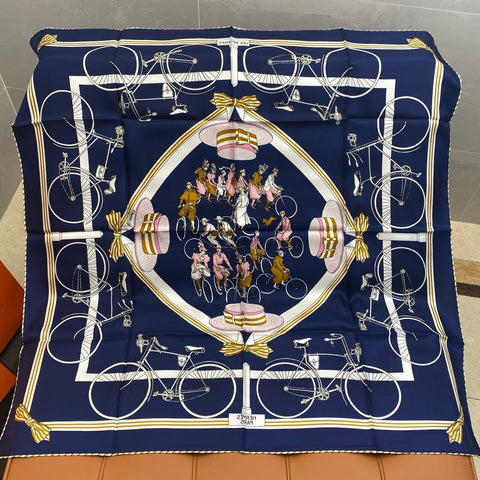 HERMES 25S SCARF 90 IN SILK 718481