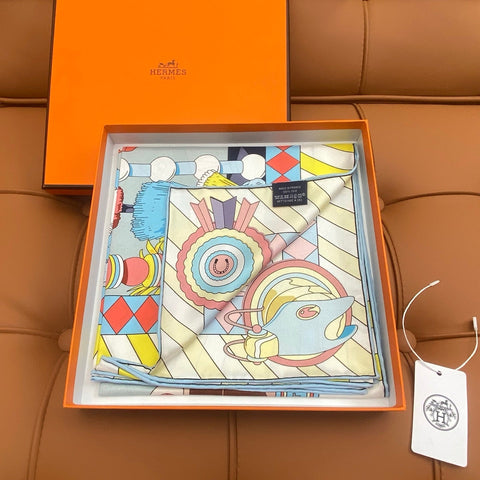 HERMES 25S SCARF 90 IN SILK 718487