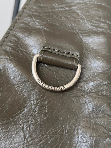 SUPERBUSY LARGE SLING BAG 42 IN KHAKI GREEN LAMBSKIN