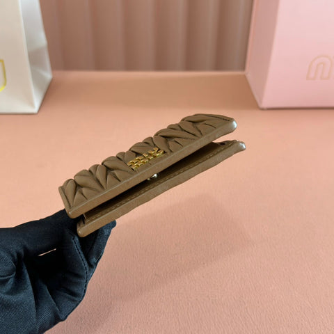 SMALL MATELASSÉ NAPPA LEATHER WALLET CARAMEL