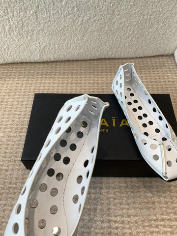 PERFO BALLET FLATS IN WHITE CALFSKIN