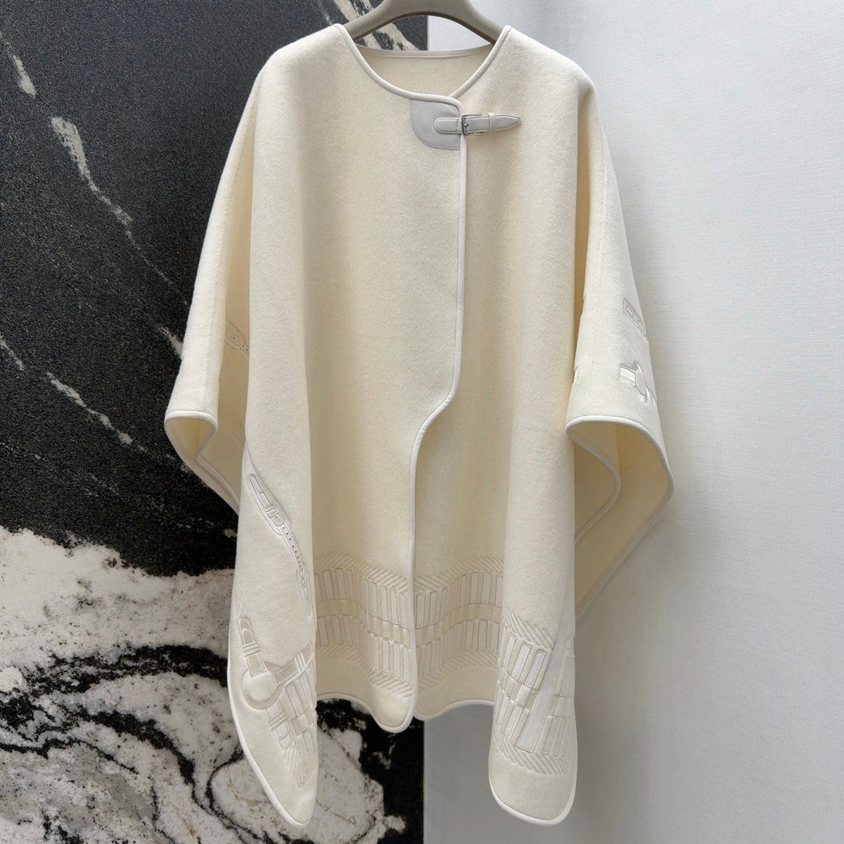 HERMES 25S CAPE COAT 007