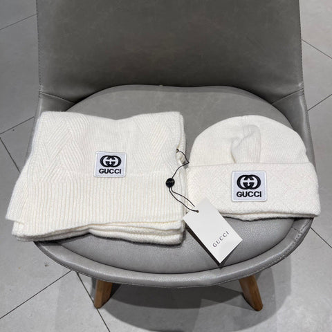 SET SCARF AND HAT IN WHITE CASHMERE AND RABBIT FUR 397373